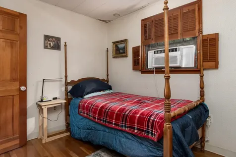 163 Bog Road Goffstown NH 03045