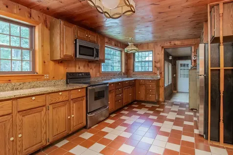 163 Bog Road Goffstown NH 03045