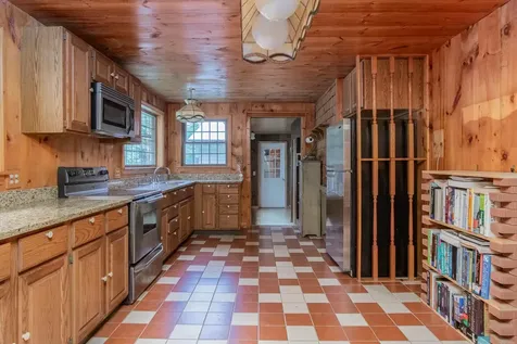 163 Bog Road Goffstown NH 03045