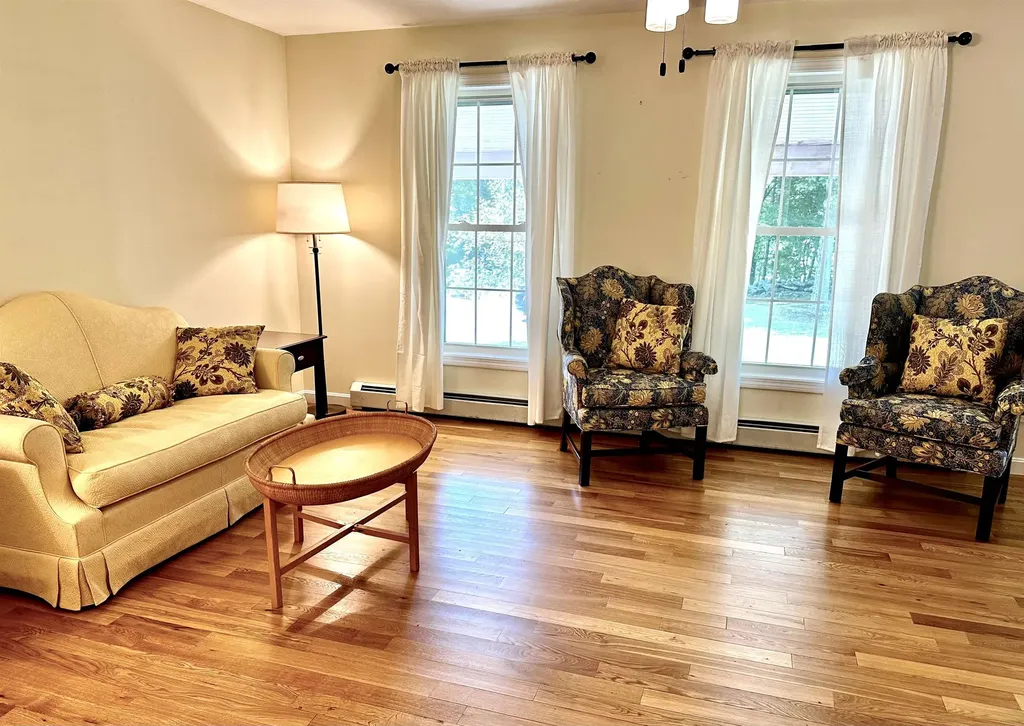 39 Dowd Lane Sunapee NH 03782