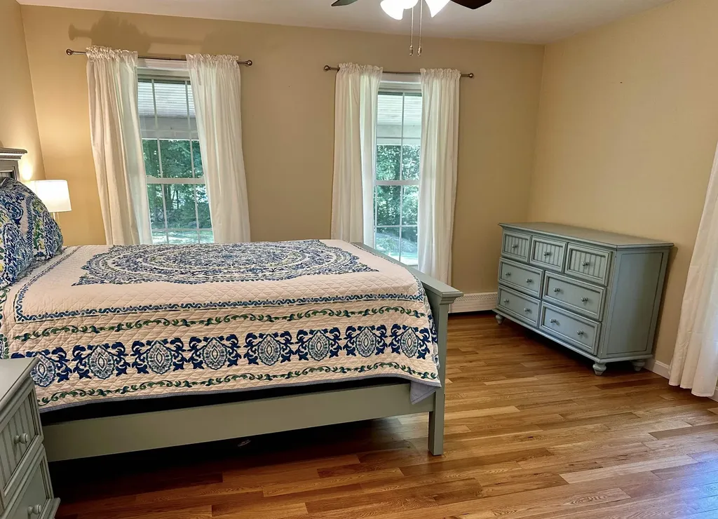 39 Dowd Lane Sunapee NH 03782