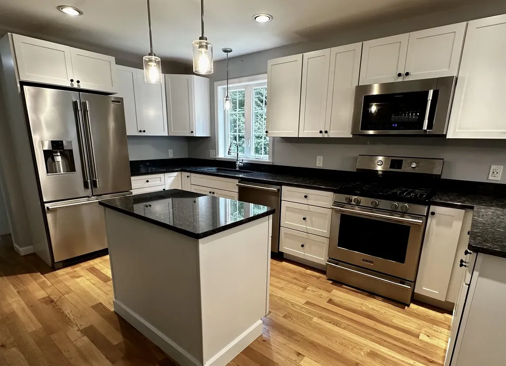 39 Dowd Lane Sunapee NH 03782