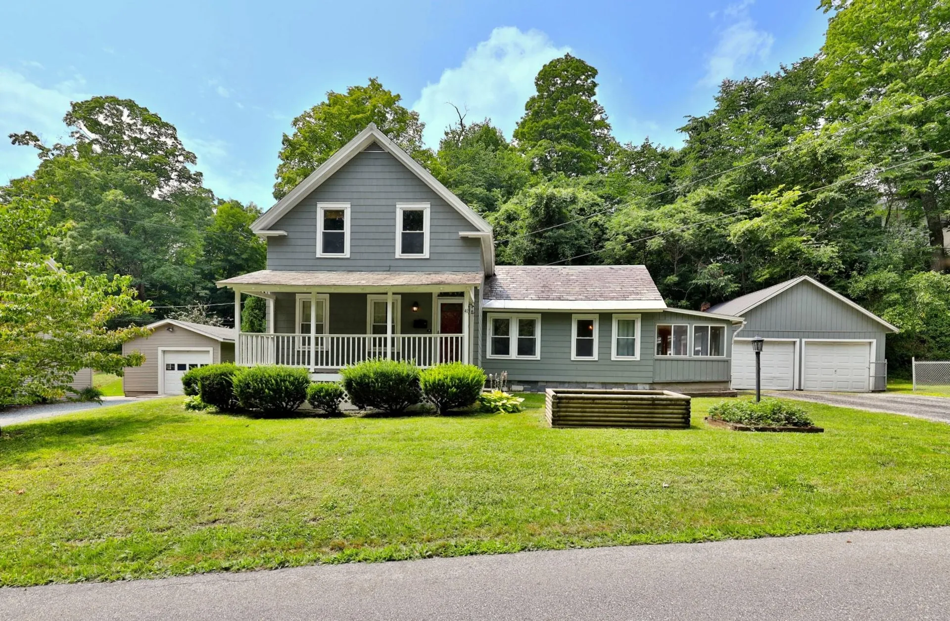 41 Pine Street Proctor VT 05765