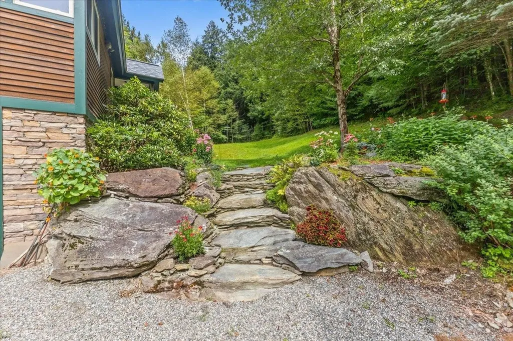 460 Old Farm Road Stowe VT 05672