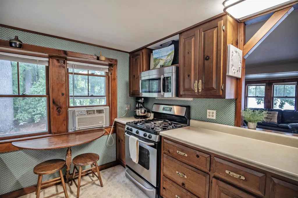 99 Wash Pond Road Hampstead NH 03841