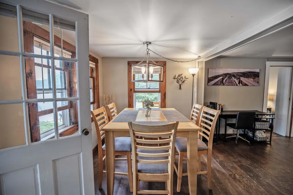 99 Wash Pond Road Hampstead NH 03841