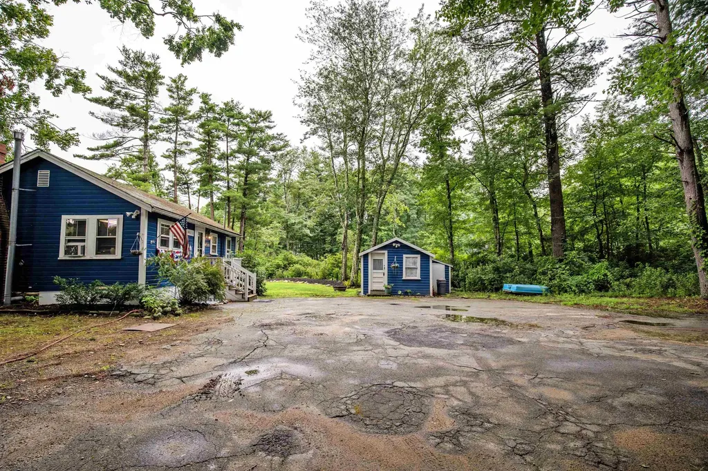 99 Wash Pond Road Hampstead NH 03841