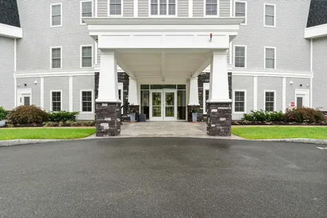 10 Sally Sweets Way Salem NH 03079