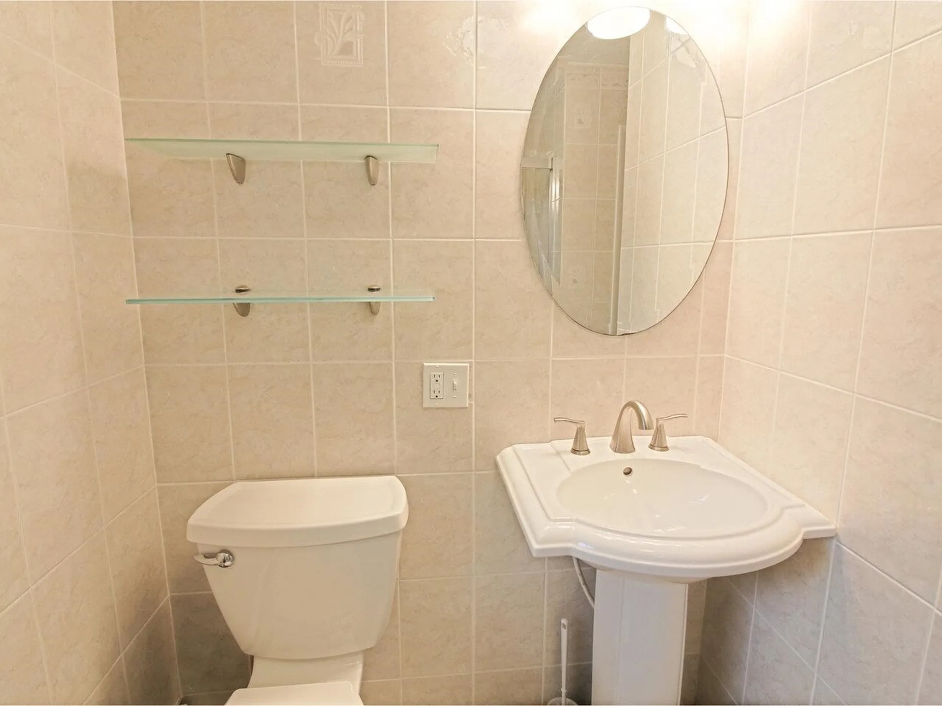 14 Mcgregor Street Essex Junction VT 05452