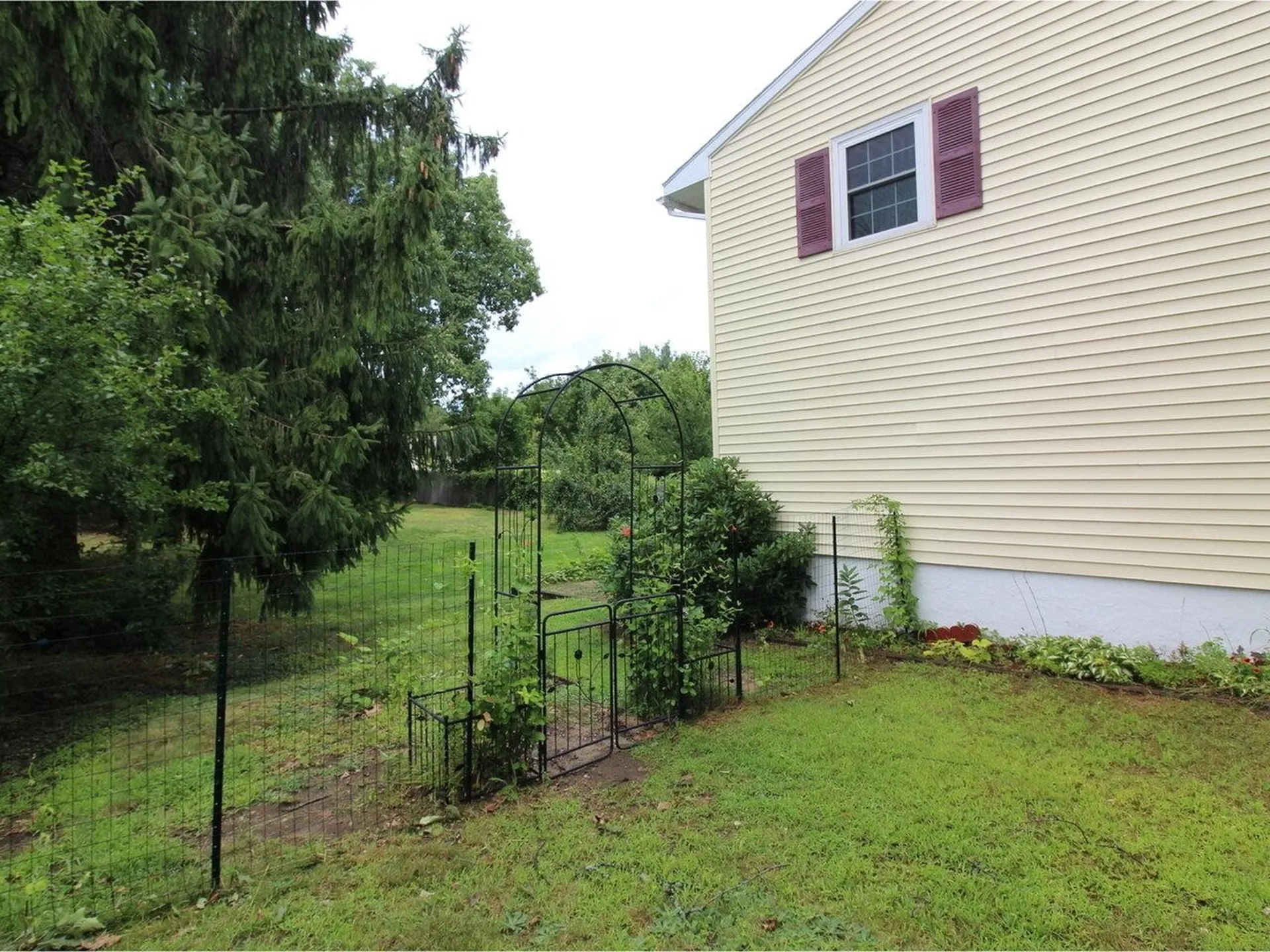 14 Mcgregor Street Essex Junction VT 05452