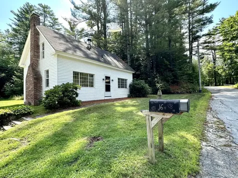 16 Shindagan Road Wilmot NH 03287
