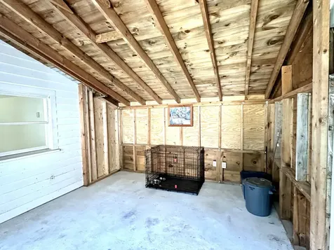 16 Shindagan Road Wilmot NH 03287