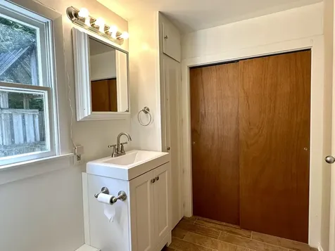 16 Shindagan Road Wilmot NH 03287