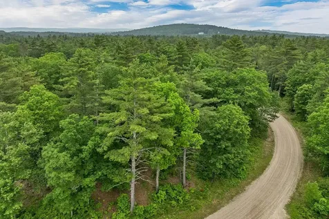 41 Winchester Lane Tuftonboro NH 03816