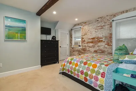 72 Islington Street Portsmouth NH 03801