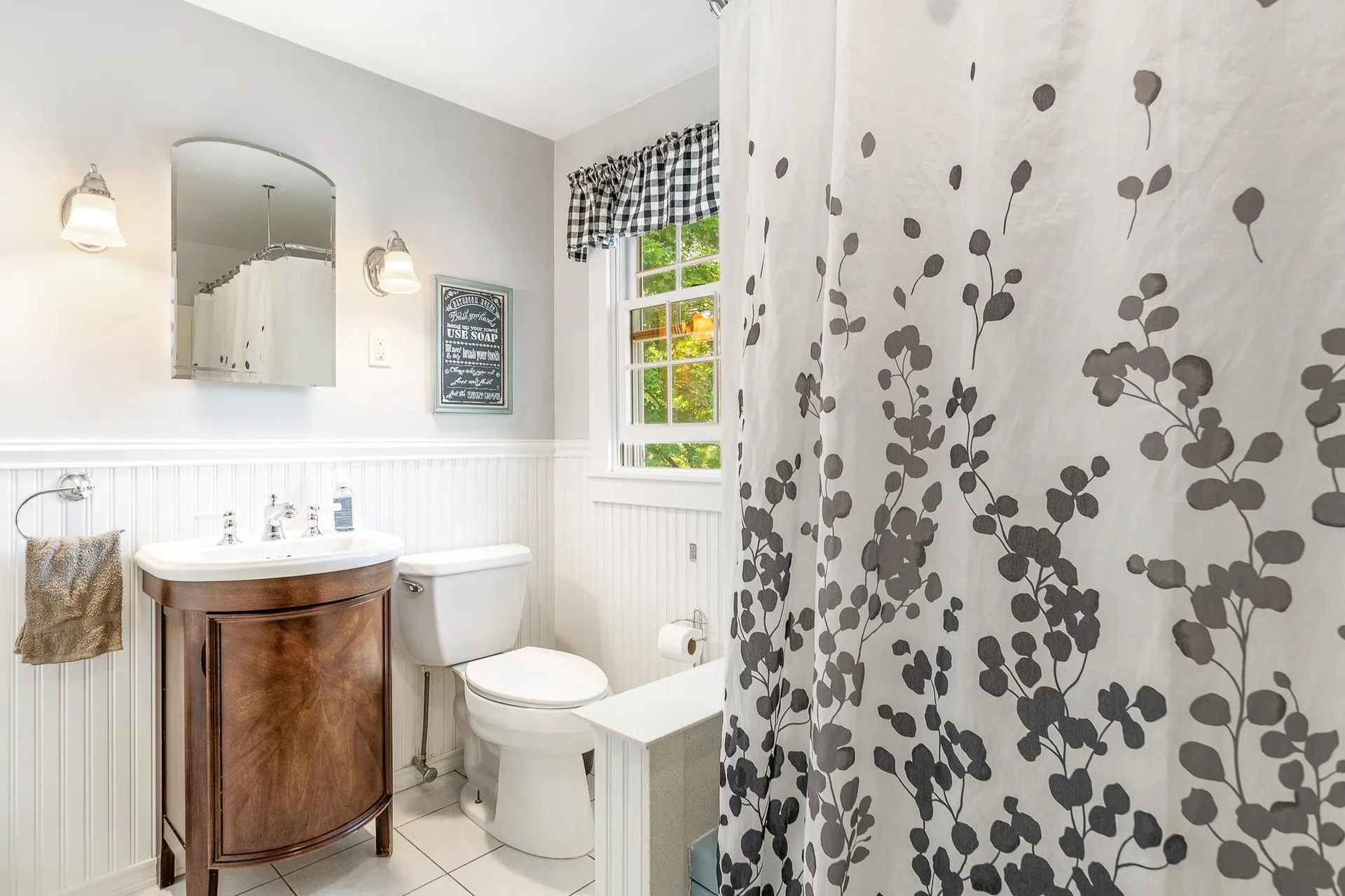 25 Jewel Street Gorham NH 03581