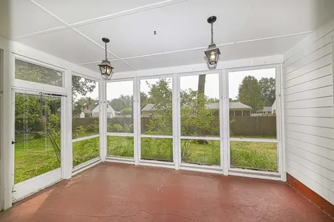 7 Seabee Street Bedford NH 03110