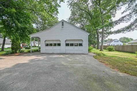 7 Seabee Street Bedford NH 03110