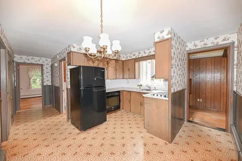 7 Seabee Street Bedford NH 03110