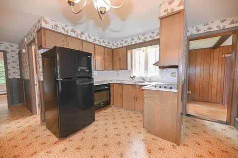 7 Seabee Street Bedford NH 03110