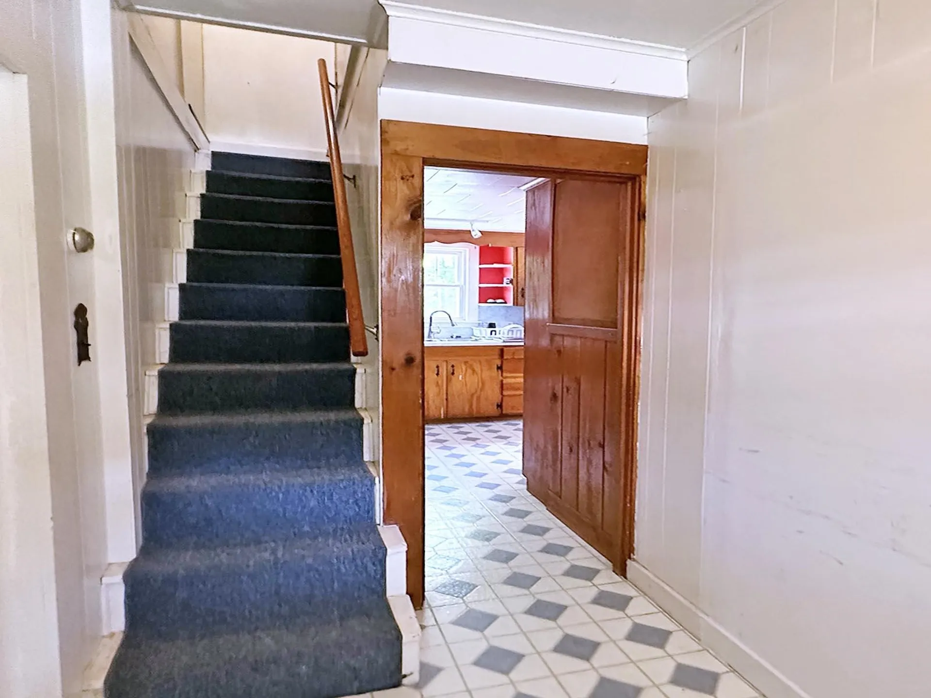 10 Hawthorne Street Plymouth NH 03264