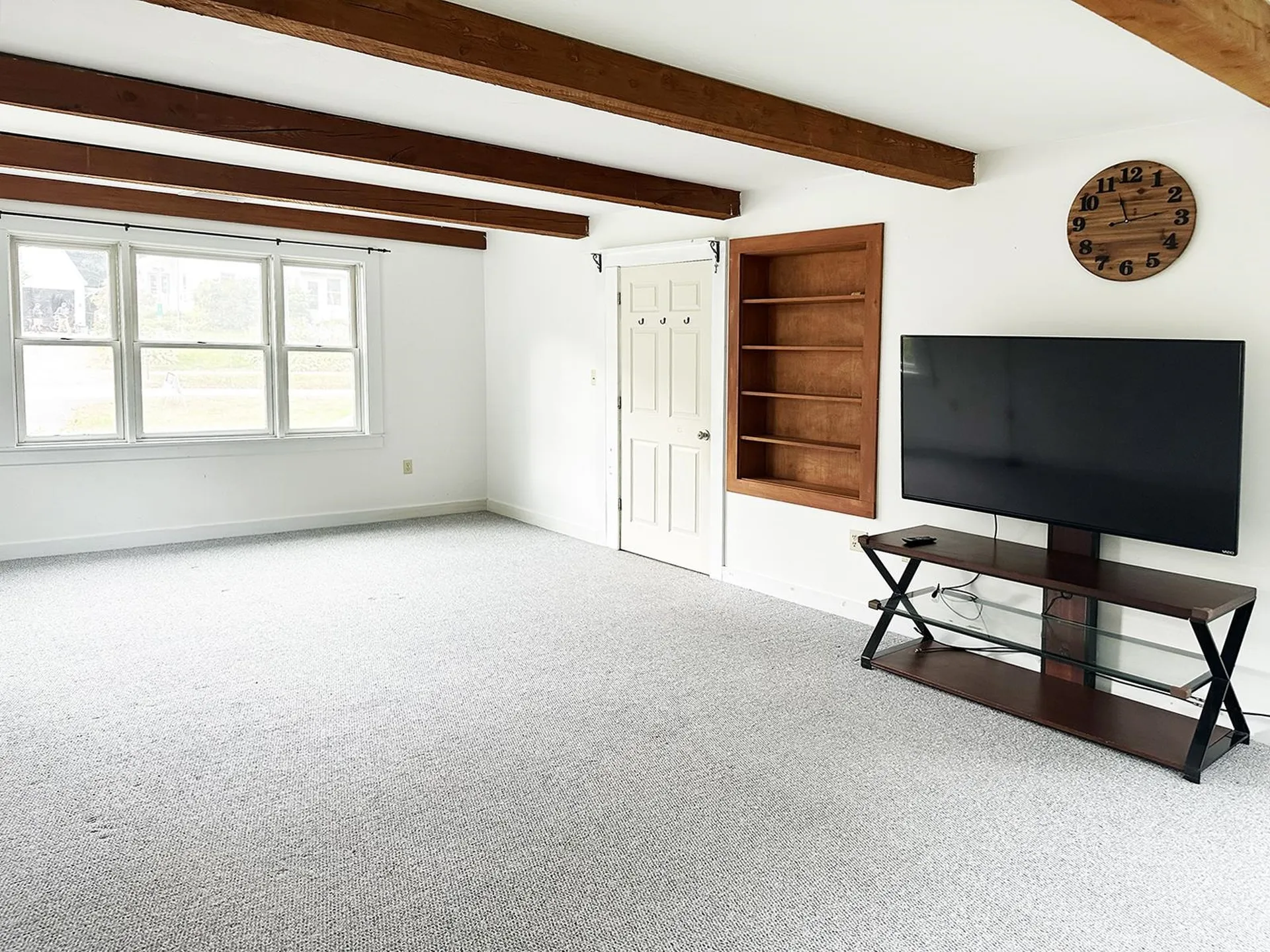 10 Hawthorne Street Plymouth NH 03264