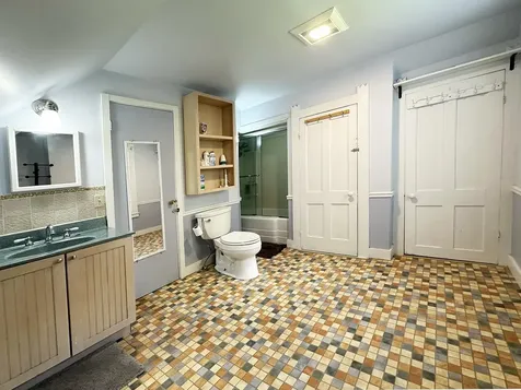 10 Hawthorne Street Plymouth NH 03264