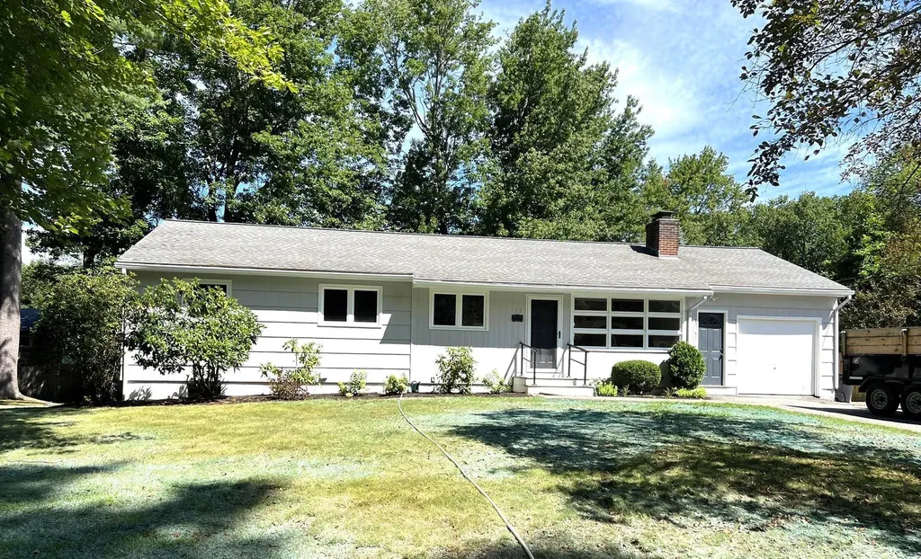 12 Fillmore Road Portsmouth NH 03801