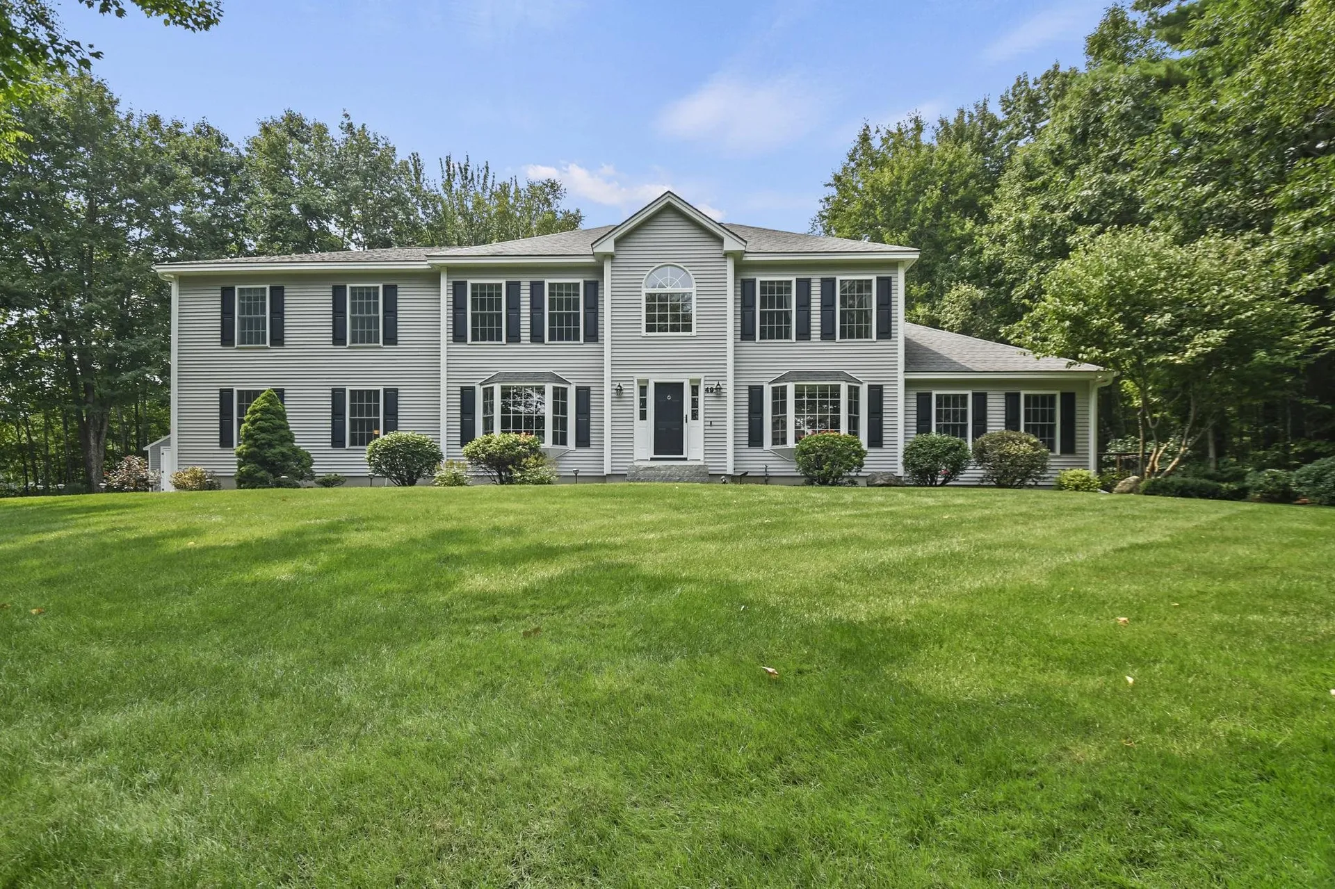 49 Miner Road Auburn NH 03032