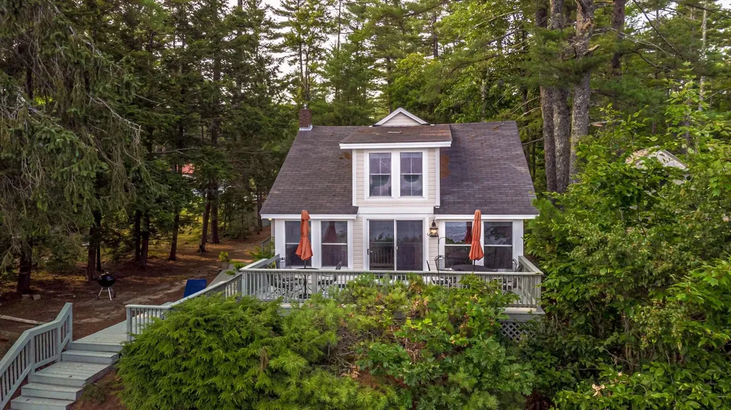 105 North Shore Drive Wakefield NH 03830