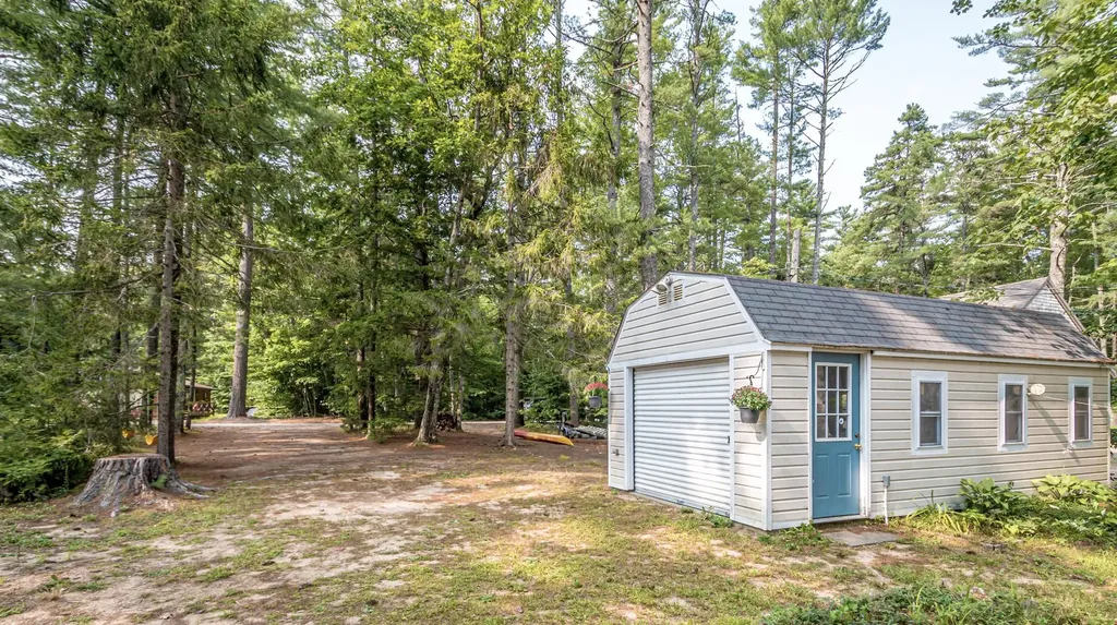 105 North Shore Drive Wakefield NH 03830