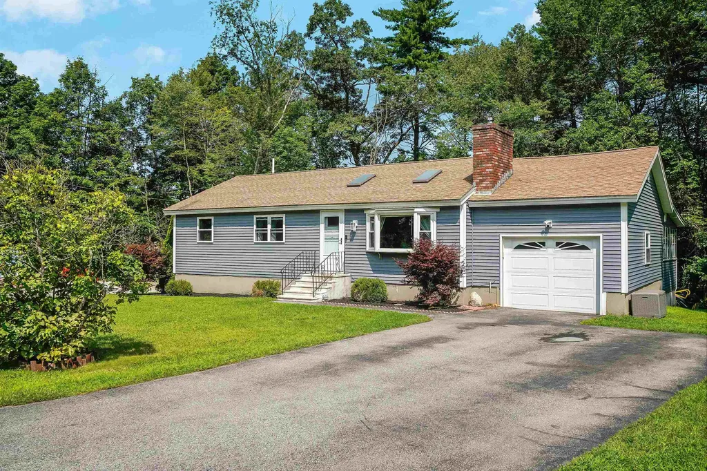 2 Beauchesne Drive Hooksett NH 03106