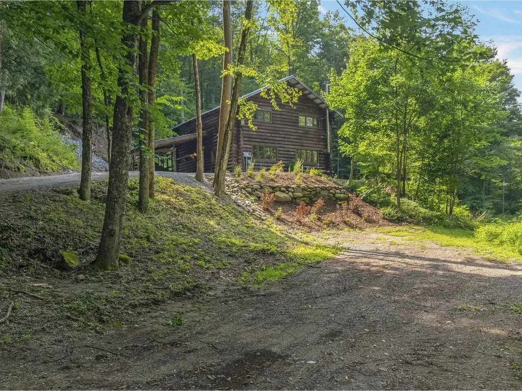 80 Stokes Hill Road Starksboro VT 05487