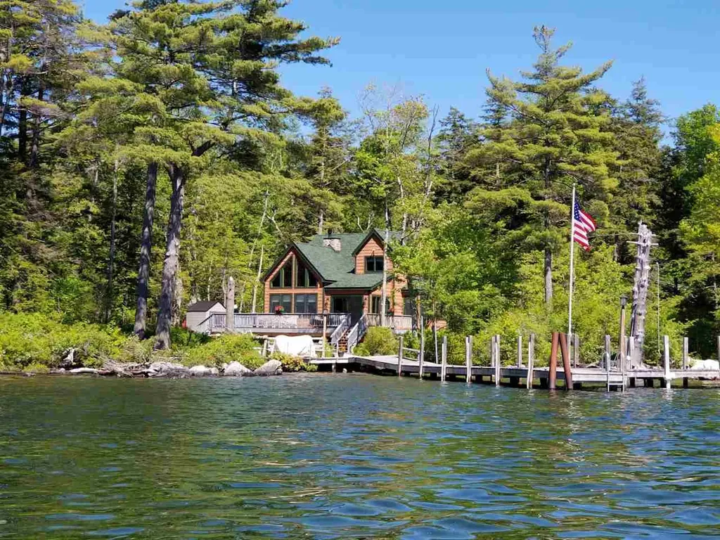 6 Melody Island Wolfeboro NH 03894