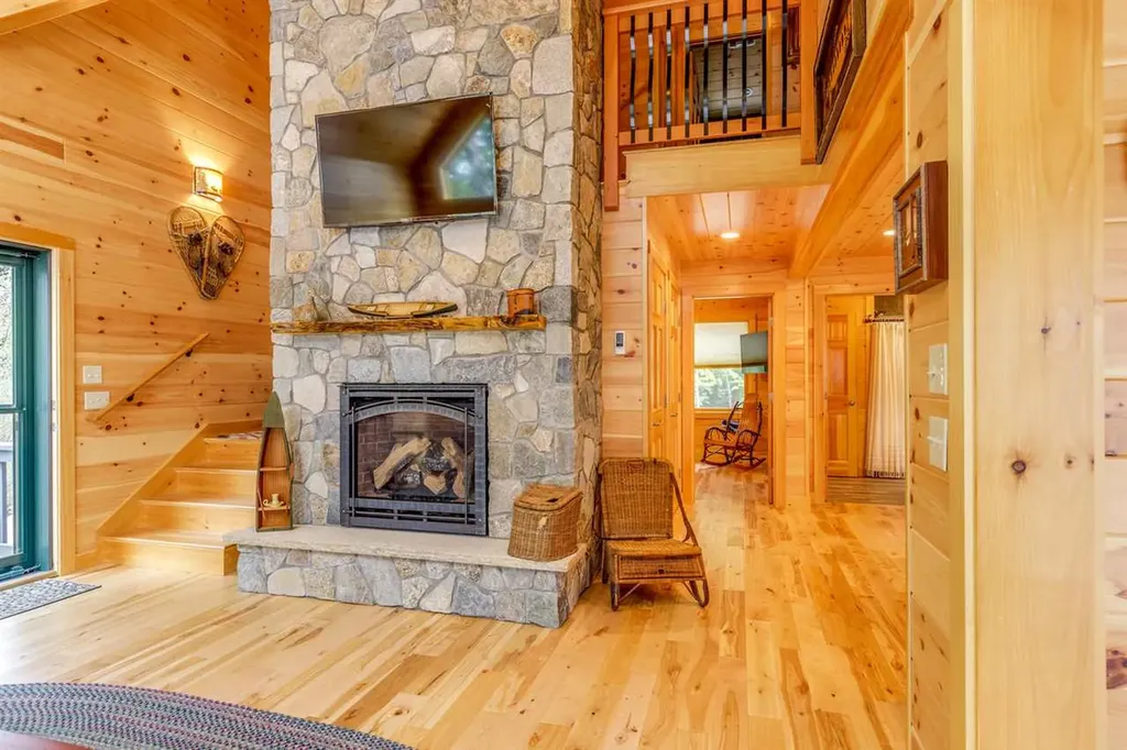 6 Melody Island Wolfeboro NH 03894