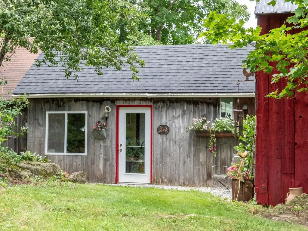 1973 Polly Hubbard Road Georgia VT 05478
