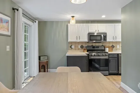24 Wingate Lane Dover NH 03820