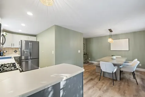 24 Wingate Lane Dover NH 03820