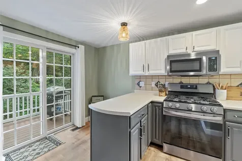 24 Wingate Lane Dover NH 03820