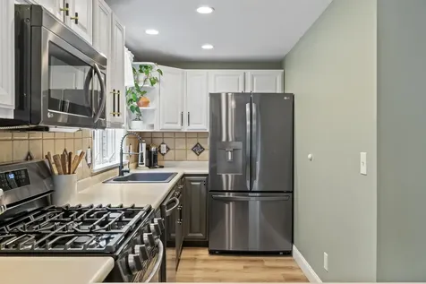 24 Wingate Lane Dover NH 03820