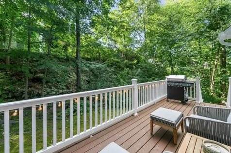 24 Wingate Lane Dover NH 03820