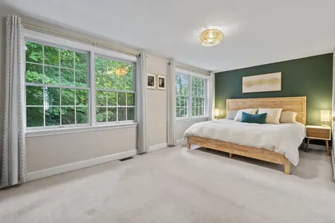 24 Wingate Lane Dover NH 03820