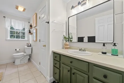 24 Wingate Lane Dover NH 03820