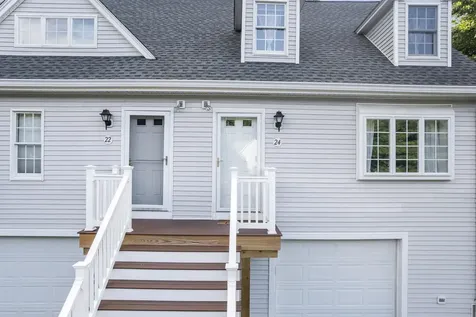 24 Wingate Lane Dover NH 03820
