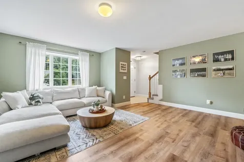 24 Wingate Lane Dover NH 03820