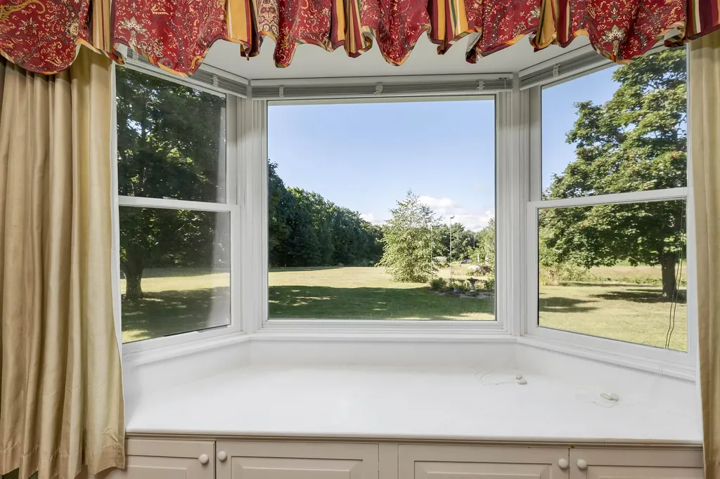 18 Highland Terrace Wolfeboro NH 03894
