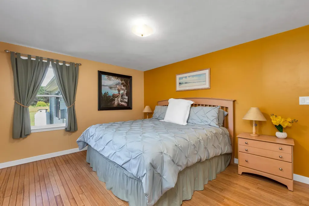 18 Highland Terrace Wolfeboro NH 03894
