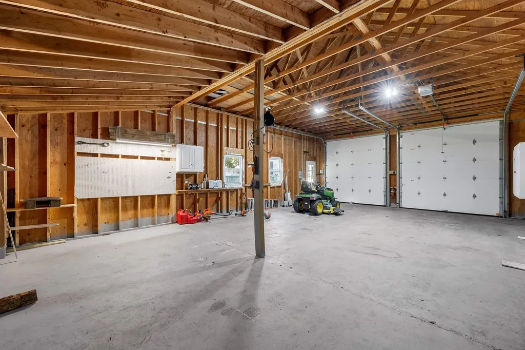 18 Highland Terrace Wolfeboro NH 03894