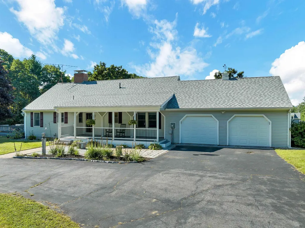 18 Highland Terrace Wolfeboro NH 03894