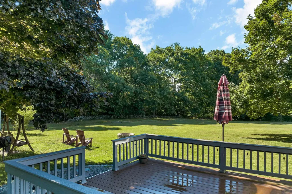 18 Highland Terrace Wolfeboro NH 03894